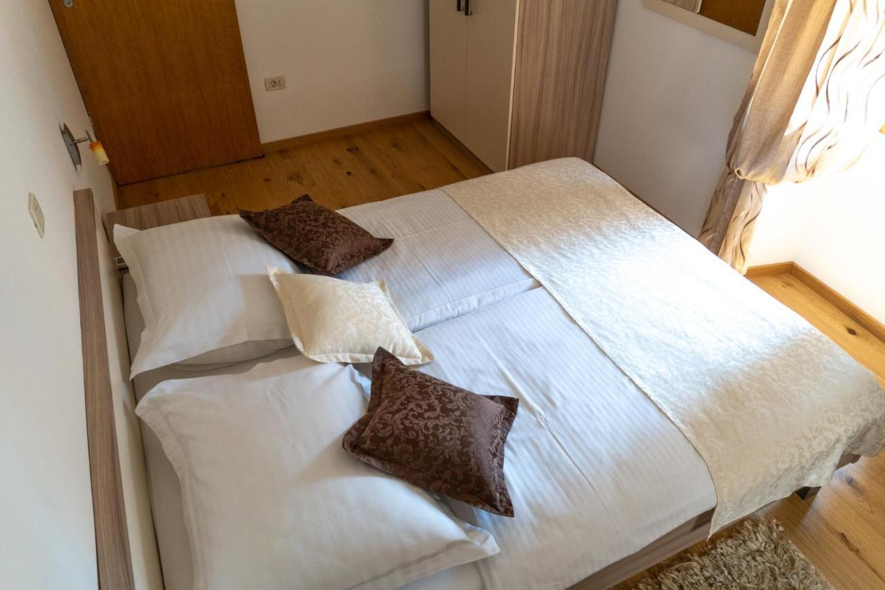 Apartments Linda マカルスカ エクステリア 写真